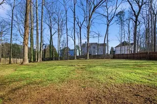 670 Stonehedge Dr, Stone Mountain, GA 30087 - Photo 17