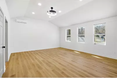 670 Stonehedge Drive, Stone Mountain, GA 30087 - Photo 15