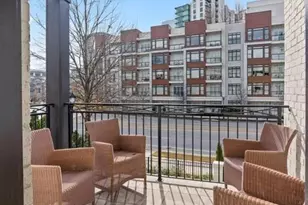 971 Laurel Ct NE, Atlanta, GA 30326 - Photo 13