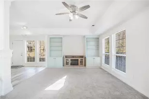 812 Pinder Point Ct, Lawrenceville, GA 30043 - Photo 11