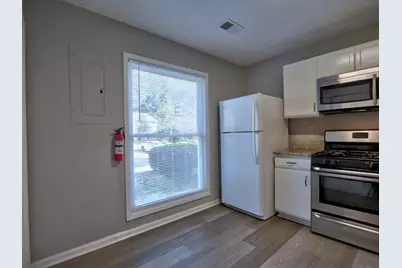 3525 Kennesaw Station Drive NW, Kennesaw, GA 30144 - Photo 9