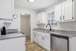 117 Home Ct, Jenkinsburg, GA 30234 - Photo 13