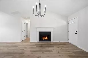 117 Home Ct, Jenkinsburg, GA 30234 - Photo 5