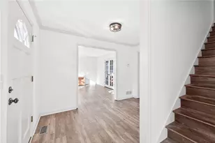 2529 Zachary Woods Dr NW, Marietta, GA 30064 - Photo 3