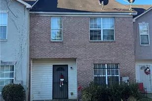 366 N Beach Ct, Riverdale, GA 30274 - Photo 1