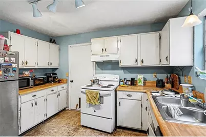 898 Trace Circle NE, Marietta, GA 30066 - Photo 5