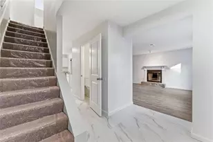 922 Fox Valley Ct, Stone Mountain, GA 30088 - Photo 3