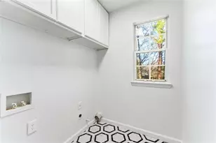 922 Fox Valley Ct, Stone Mountain, GA 30088 - Photo 13