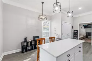 949 E Solomon Street E, Griffin, GA 30223 - Photo 11