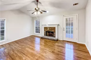 249 Forest St, Jefferson, GA 30549 - Photo 3