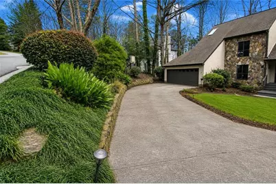 93 Skyland Drive, Roswell, GA 30075 - Photo 5