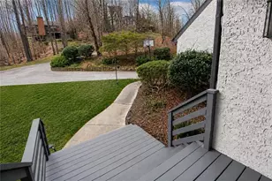 93 Skyland Dr, Roswell, GA 30075 - Photo 7