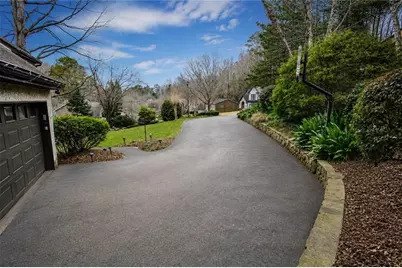 93 Skyland Drive, Roswell, GA 30075 - Photo 9