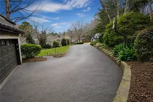 93 Skyland Dr, Roswell, GA 30075 - Photo 9
