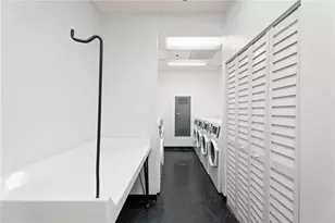 795 Hammond Dr, Atlanta, GA 30328 - Photo 15