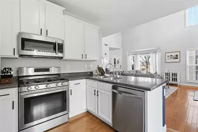 3777 Lake Point Boulevard, Suwanee, GA 30024 - Photo 3