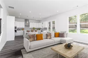 4355 Buttonwood Ln, Lilburn, GA 30047 - Photo 9