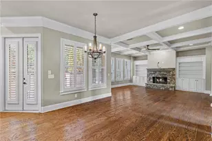 530 Glenmanor Ct, Sandy Springs, GA 30328 - Photo 7