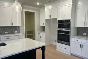 4015 Sierra Vis Cir, Cumming, GA 30040 - Photo 11