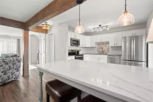 8933 Carroll Manor Dr, Atlanta, GA 30350 - Photo 9