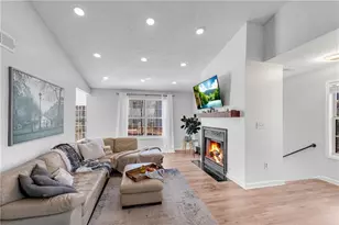 720 Glenleaf Dr, Peachtree Corners, GA 30092 - Photo 3