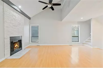 1064 Creatwood Circle SE, Smyrna, GA 30080 - Photo 13