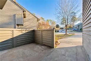 1064 Creatwood Circle SE, Smyrna, GA 30080 - Photo 7