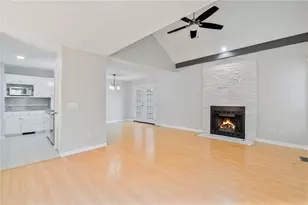 1064 Creatwood Circle SE, Smyrna, GA 30080 - Photo 11