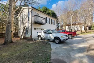 7389 Williams Rd, Flowery Branch, GA 30542 - Photo 37