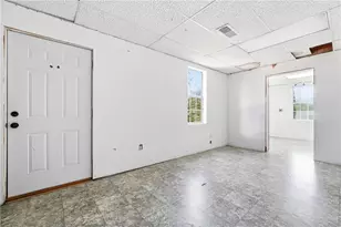 2064 Gwinn Dr, Norcross, GA 30071 - Photo 9