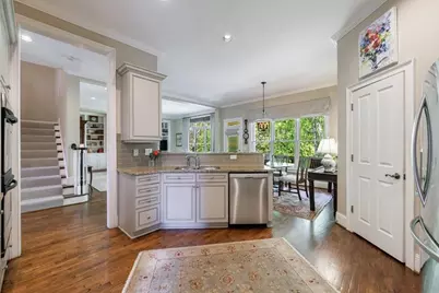 1144 Brookhaven Commons Drive NE, Atlanta, GA 30319 - Photo 17