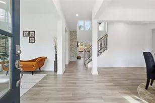 3753 Heddington Ln NE, Marietta, GA 30062 - Photo 3