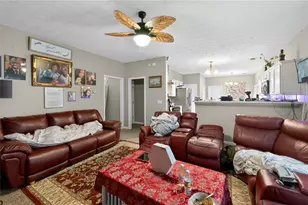 1062 Crown Landing Pkwy, McDonough, GA 30252 - Photo 5