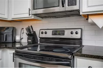 1761 Liberty Parkway, Atlanta, GA 30318 - Photo 15