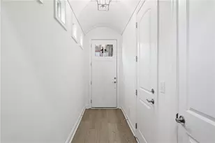 110 Via Roma, Woodstock, GA 30188 - Photo 5