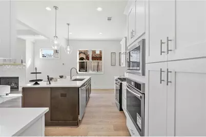 110 Via Roma, Woodstock, GA 30188 - Photo 5