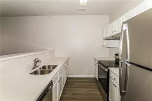 2324 Nicole Dr, Hampton, GA 30228 - Photo 9