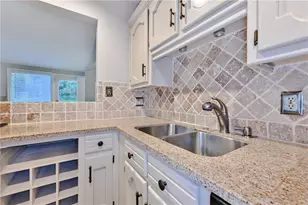 2454 Drew Valley Rd NE, Brookhaven, GA 30319 - Photo 11