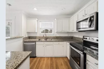 2752 Mamie Lane, Lawrenceville, GA 30044 - Photo 9