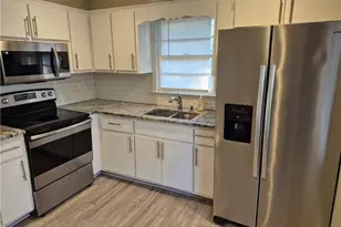 5325 Joan of Arc Pl, Atlanta, GA 30349 - Photo 3