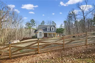 135 Oakland Ct, Tallapoosa, GA 30176 - Photo 3