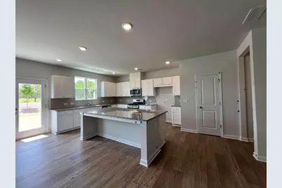 420 Point Place Dr, Loganville, GA 30052 - Photo 5