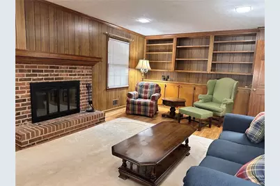 3916 White Oak Lane SW, Lilburn, GA 30047 - Photo 11