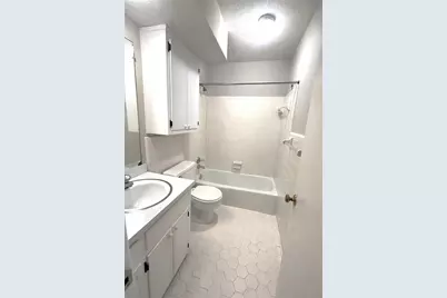 3916 White Oak Lane SW, Lilburn, GA 30047 - Photo 9