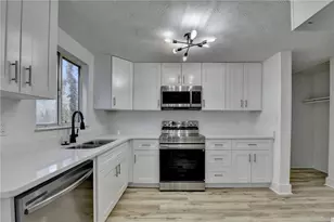 1018 Martin Rd, Stone Mountain, GA 30088 - Photo 15