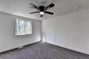 1018 Martin Rd, Stone Mountain, GA 30088 - Photo 19