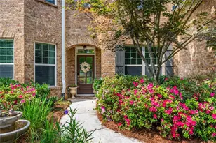 2571 Walden Estates Dr, Marietta, GA 30062 - Photo 3