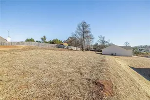 613 Cypress Dr, Mount Airy, GA 30563 - Photo 35