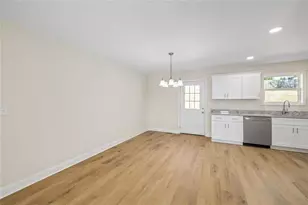 613 Cypress Dr, Mount Airy, GA 30563 - Photo 17