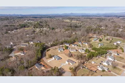 613 Cypress Drive, Mount Airy, GA 30563 - Photo 5